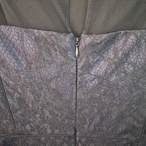 Elegant Black/Navy Dress with Sheer Detail - Picture 5 of 7